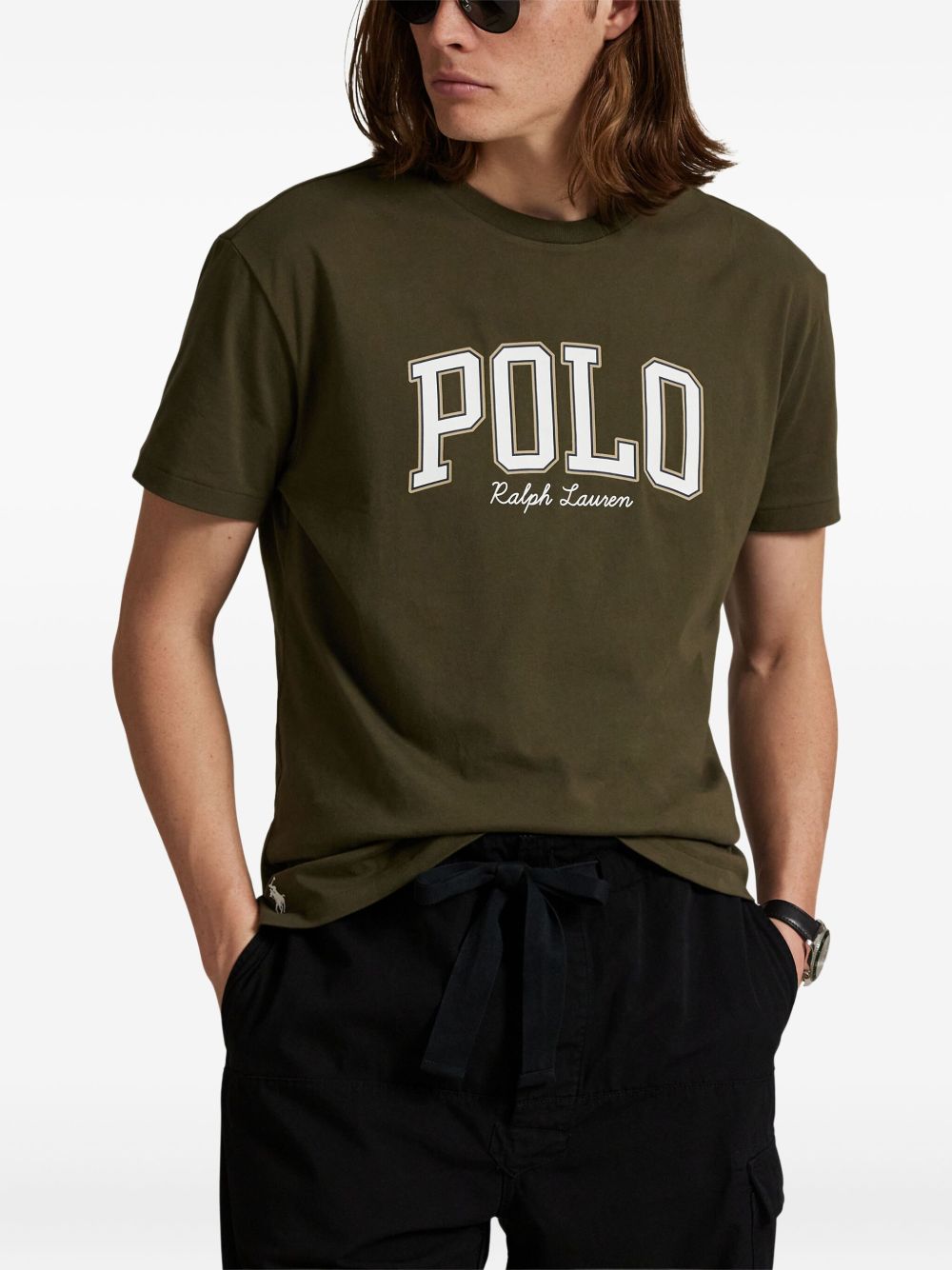 Individuelles Slim-Fit-T-Shirt mit Logo