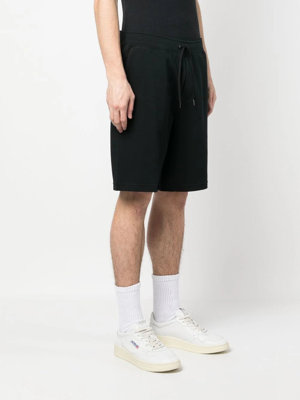 Trainingsshorts mit Stickerei
