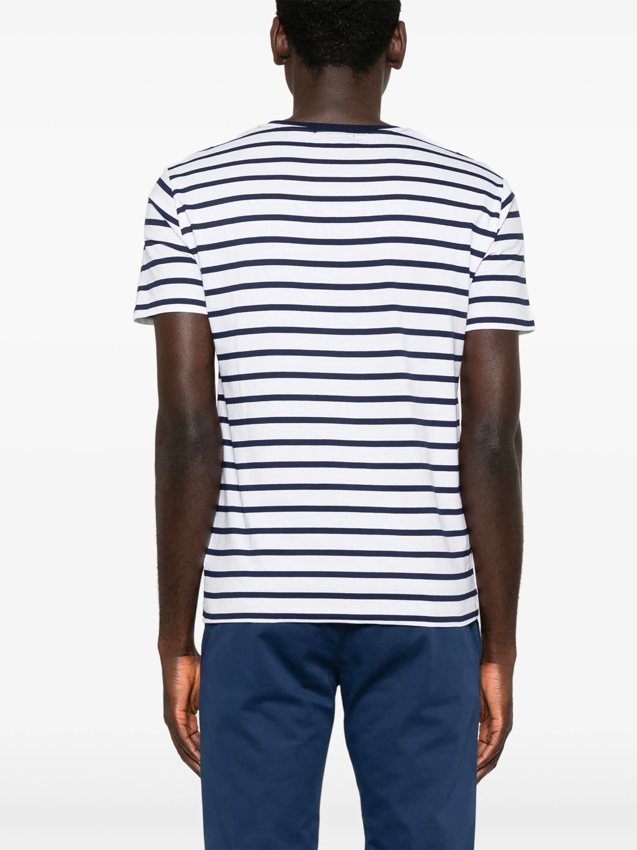 Individuelles Slim-Fit-T-Shirt mit Streifen