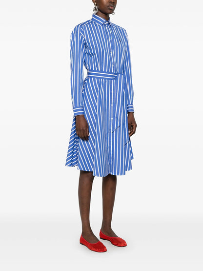 Gestreiftes Hemdblusenkleid mit Gürtel