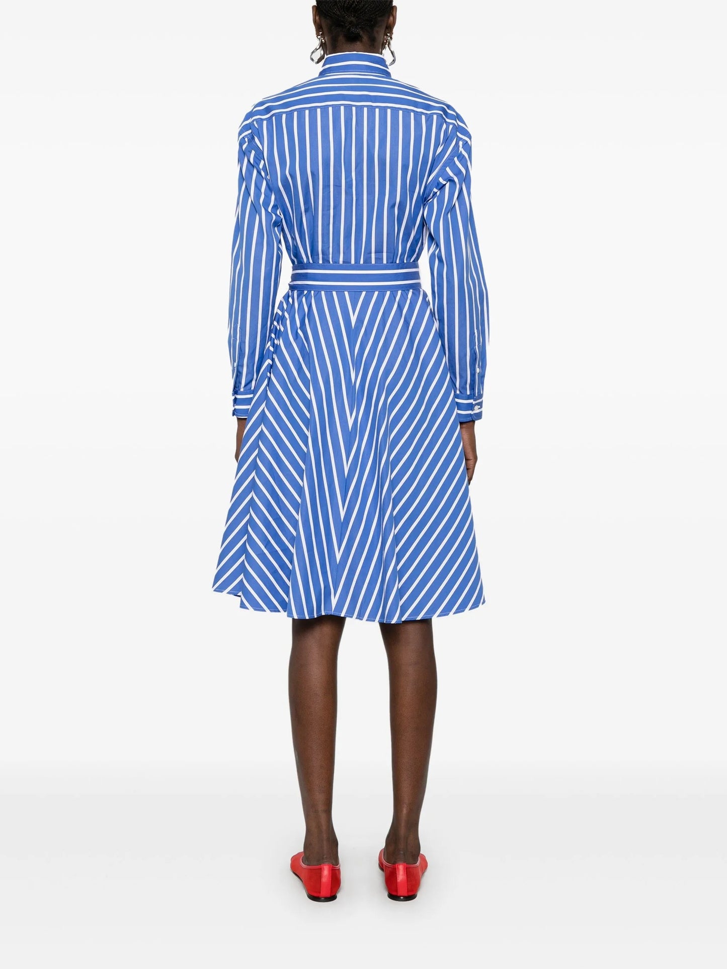 Gestreiftes Hemdblusenkleid mit Gürtel